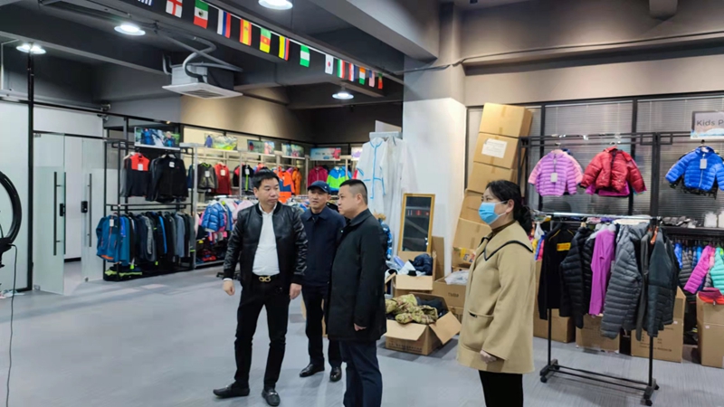 襄阳进民进襄阳市委会会员赴福建开展招商引资工作